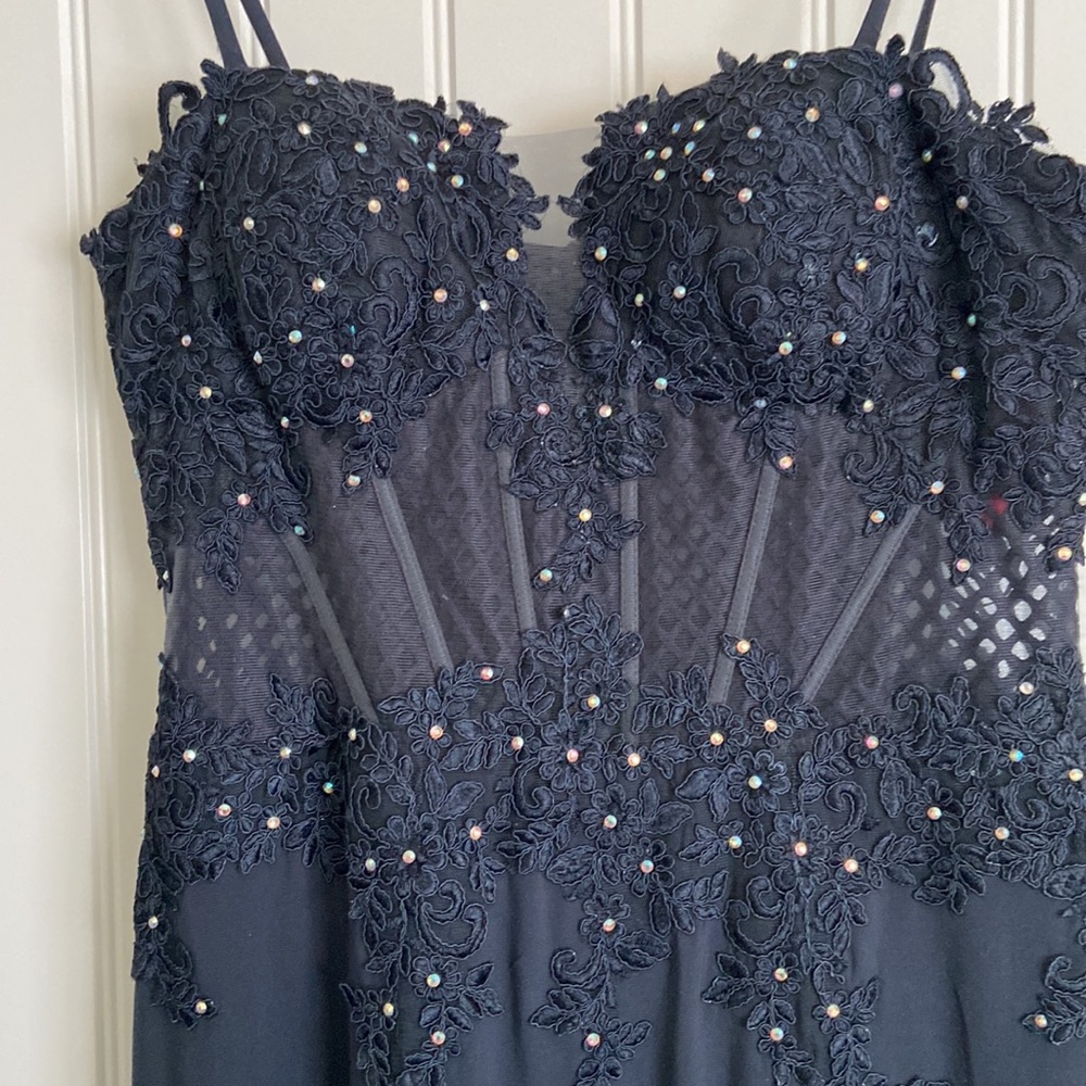 Cachet formal dress